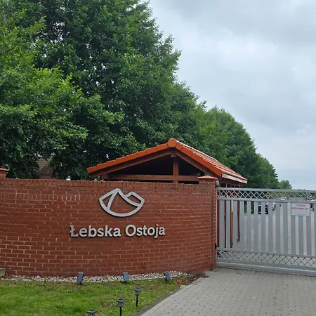 Lebska Ostoja - Basen Z Podgrzewana Woda - Leba *